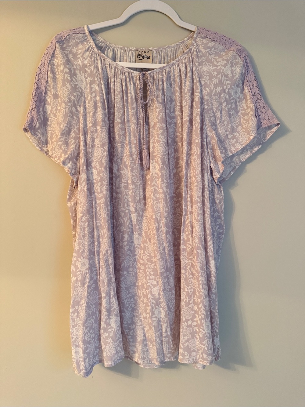 Como Vintage Lavender Floral Tie-Neck Peasant Blouse